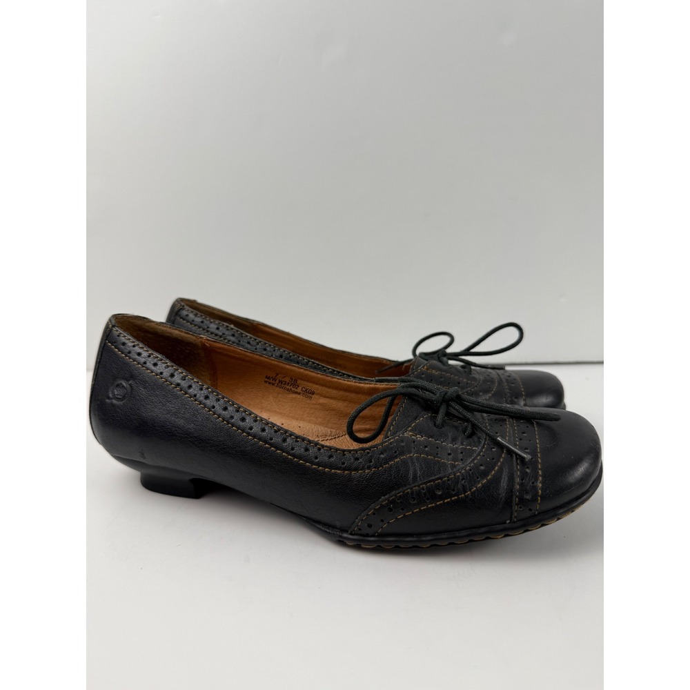 Born Womens Black Leather Wingtip Brogue Low Kitten Heel Pumps W31702 Size 7.5 - Picture 3 of 6